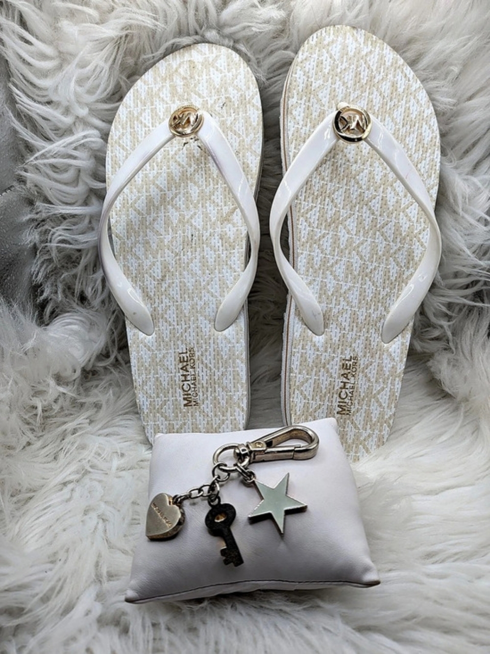 Michael Kors Flip‑Flops Size 7 US + Keychain Set